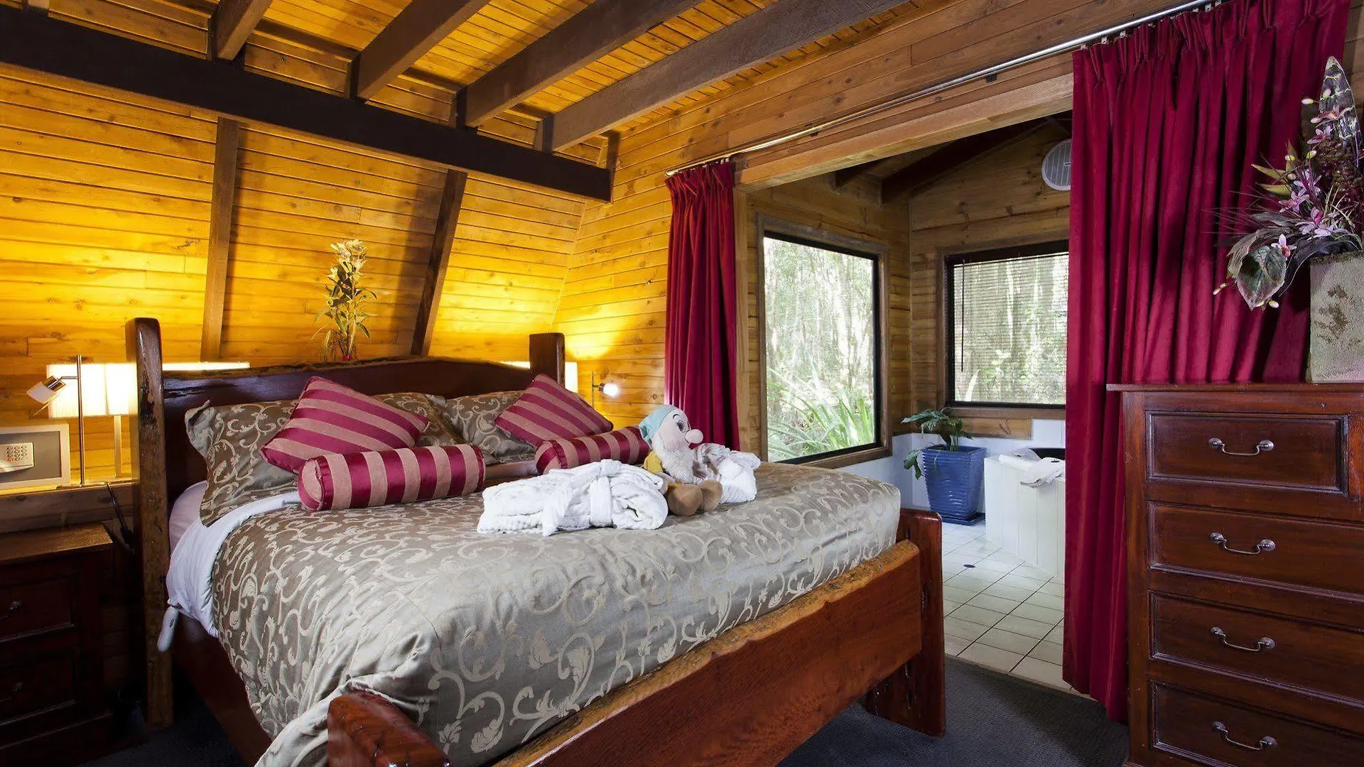 The Mouses House Rainforest Retreat Спрингбрук 0*,
