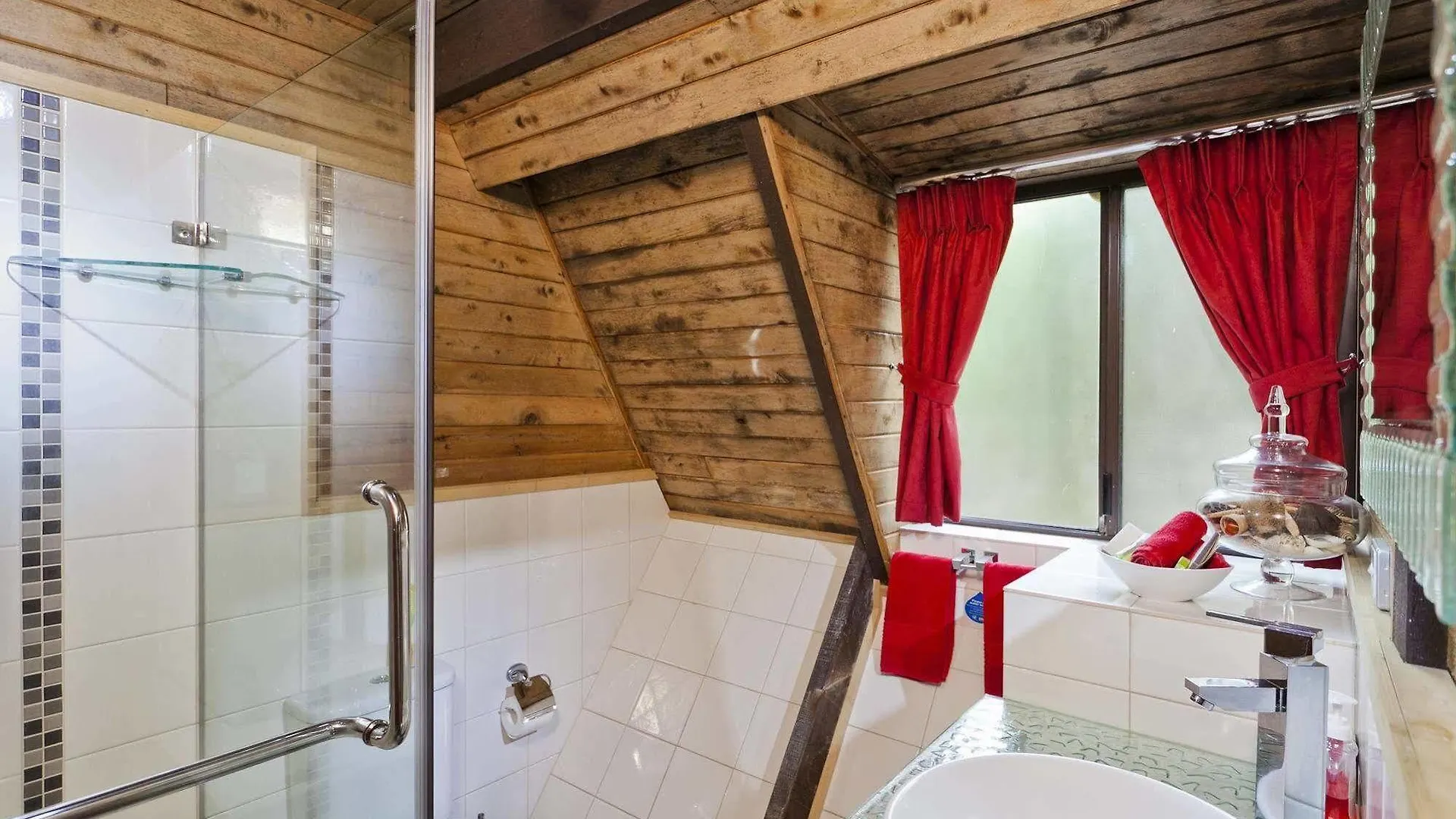 The Mouses House Rainforest Retreat Спрингбрук